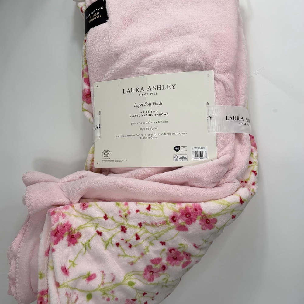 Laura Ashley Set of TWO Pink Plush Coordinating Throws ~ NWT ~ COQUETTE - Picture 6 of 8
